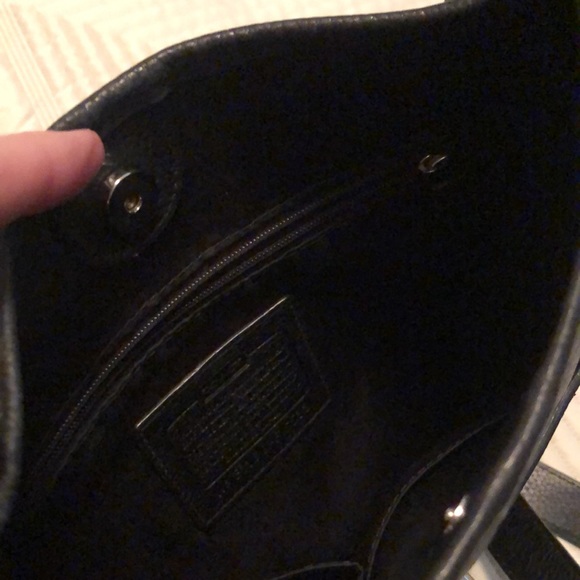 Coach Leather Crossbody Satchel Messenger Purse - Picture 11 of 12